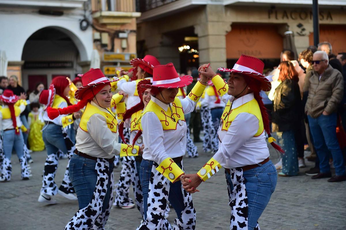 Fotogalería | Así ha sido el desfile del Carnaval de Plasencia Fotogalería | Así ha sido el desfile del Carnaval de Plasencia