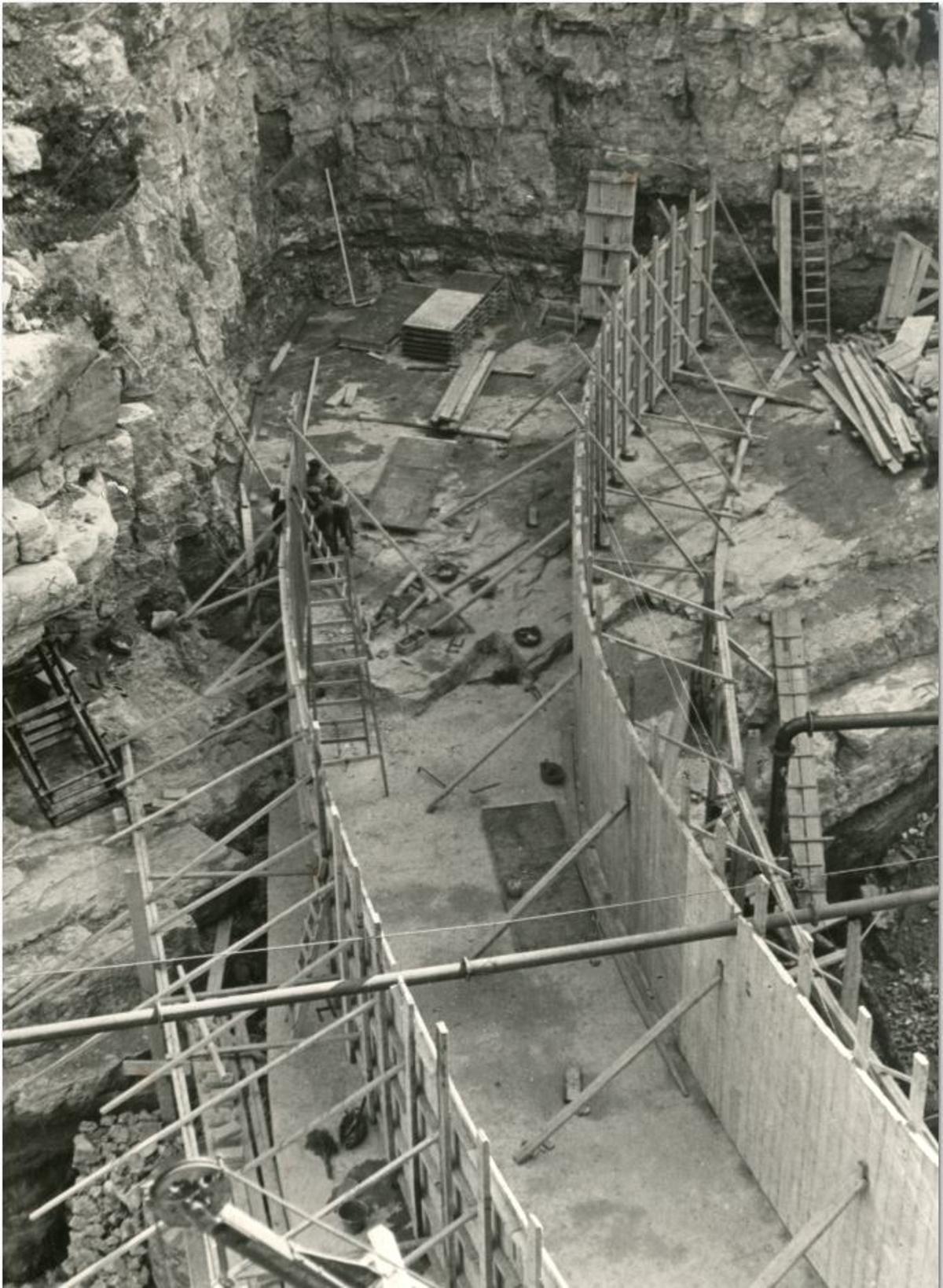 Construcción del embalse de Benagéber en 1936.