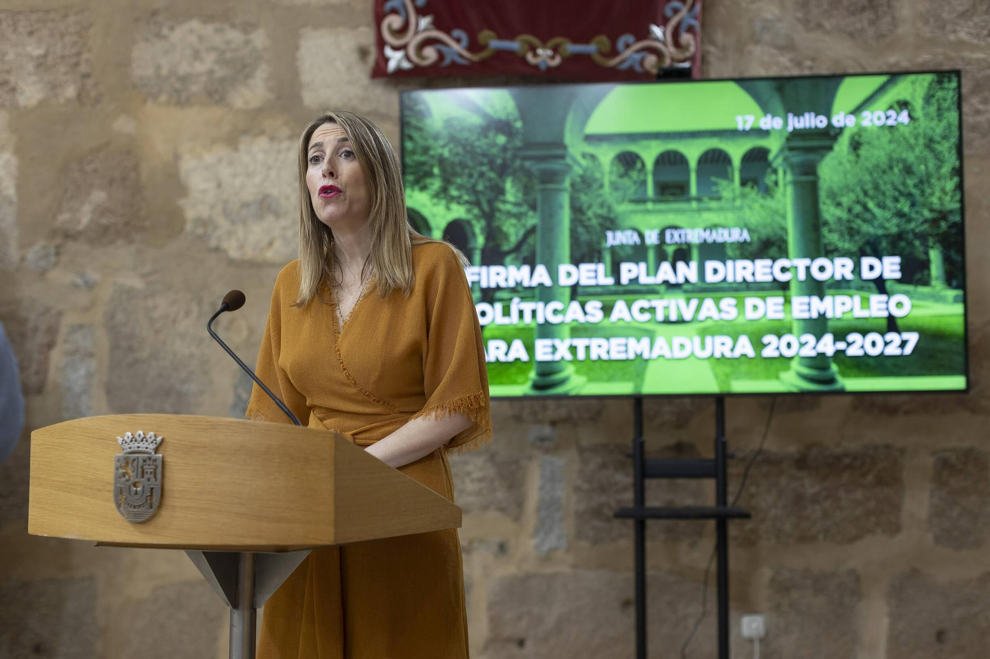 Así ha sido la firma del plan de empleo de Extremadura