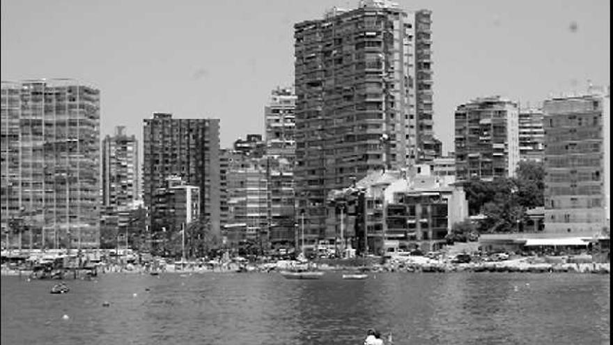 Vista panorámica

 de Benidorm, donde la Generalitat pondrá en marcha una línea del tranvía en un futuro próximo