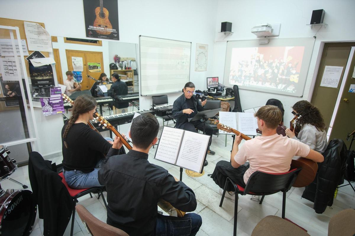 Una pasada jornada de puertas abiertas en el Conservatorio de Elche