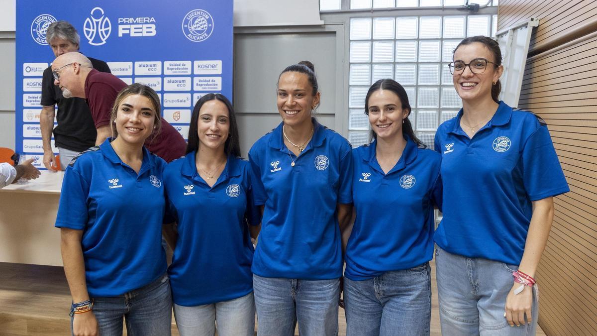 El Lucentum busca 100.000 euros para salvar su histórico ascenso del equipo femenino a LF2