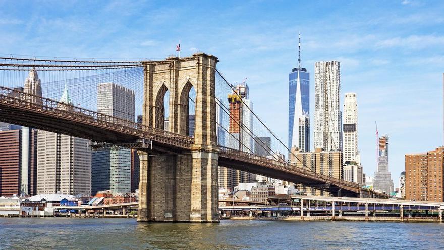 Puente de Brooklyn / Nueva York: un icono colgante