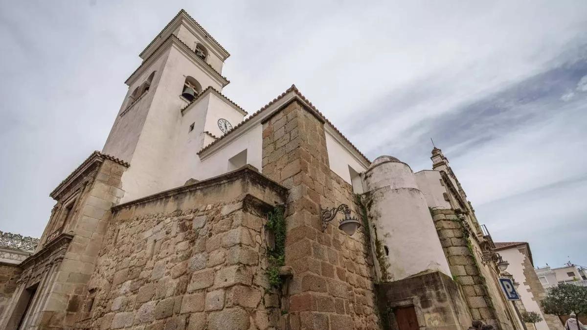 Entorno de la Concatedral de Santa María la Mayor, en el centro histórico de Mérida.