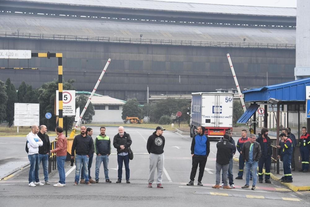 La planta de A Grela genera 400 empleos directos y la asturiana, 300.