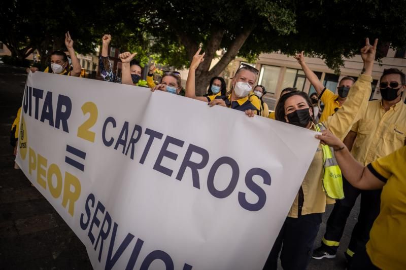 Huelga en Correos en la zona sur de Tenerife