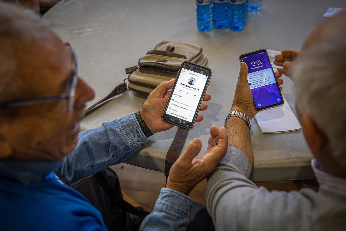 ‘Hackatón sénior’ en L’Hospitalet. Talleres digitales para la gente mayor.