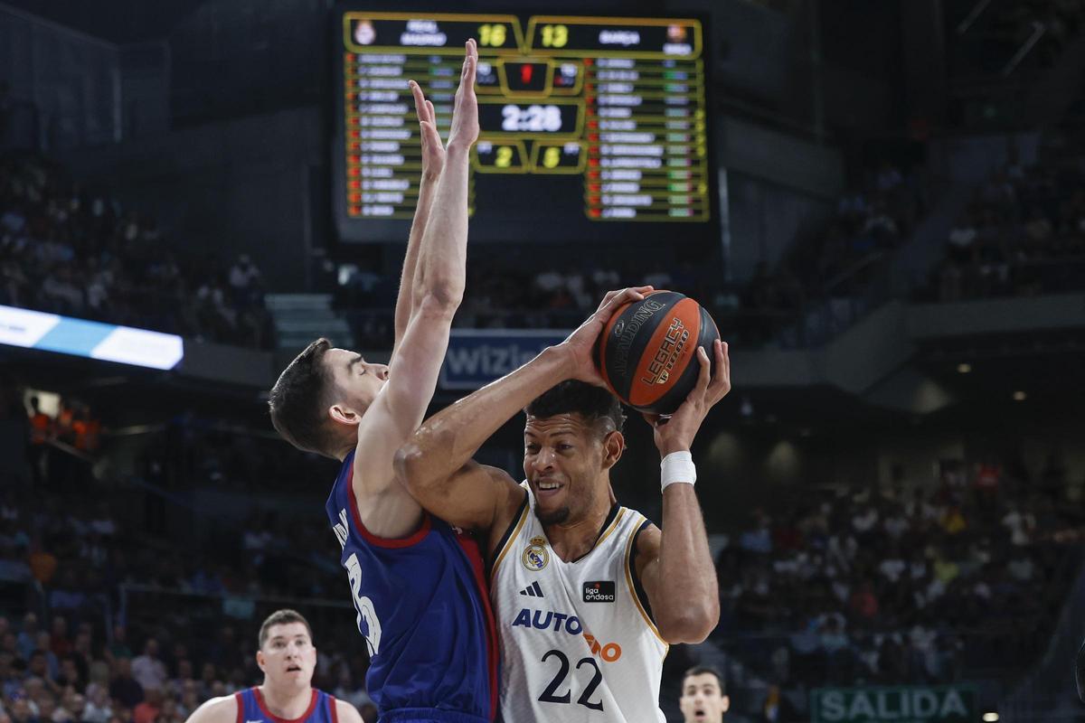 Real Madrid - Barça, segundo partido de semifinales del play-off de Liga Endesa, en imágenes.
