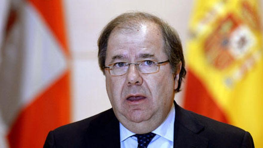 Herrera, investido presidente de Castilla y León.
