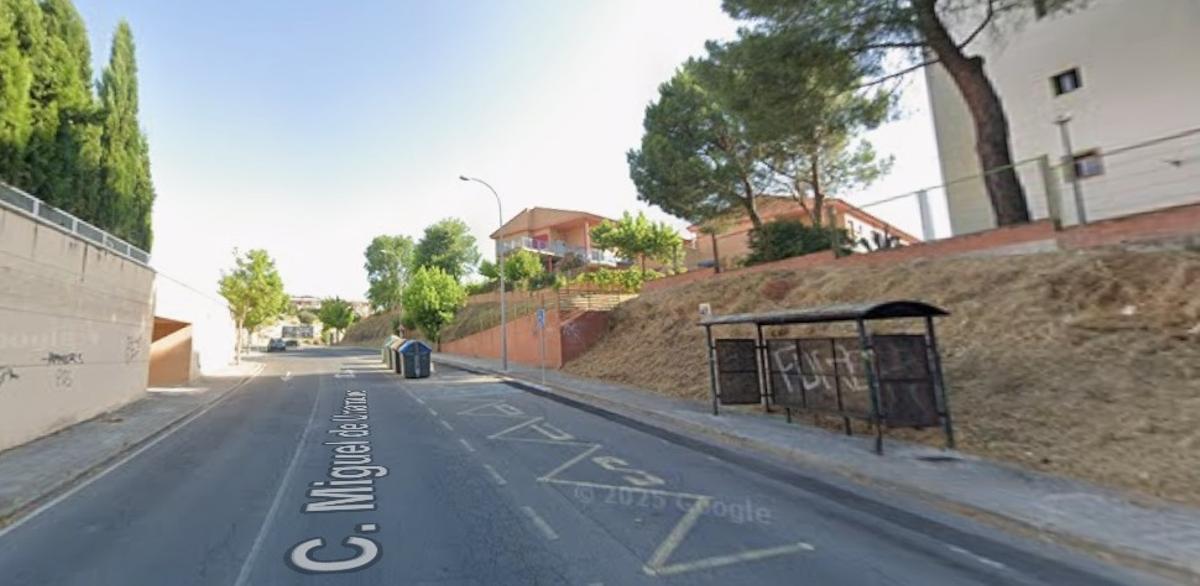 Zona donde un coche golpeó a otro en Nochevieja, en Plasencia.