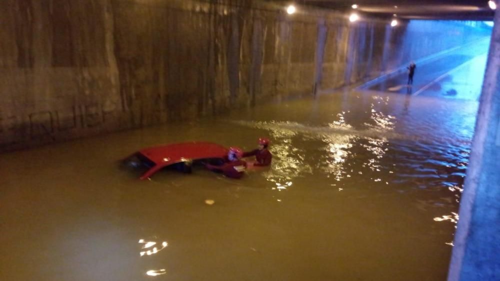 Rescate de los bomberos en el túnel de Beniaján