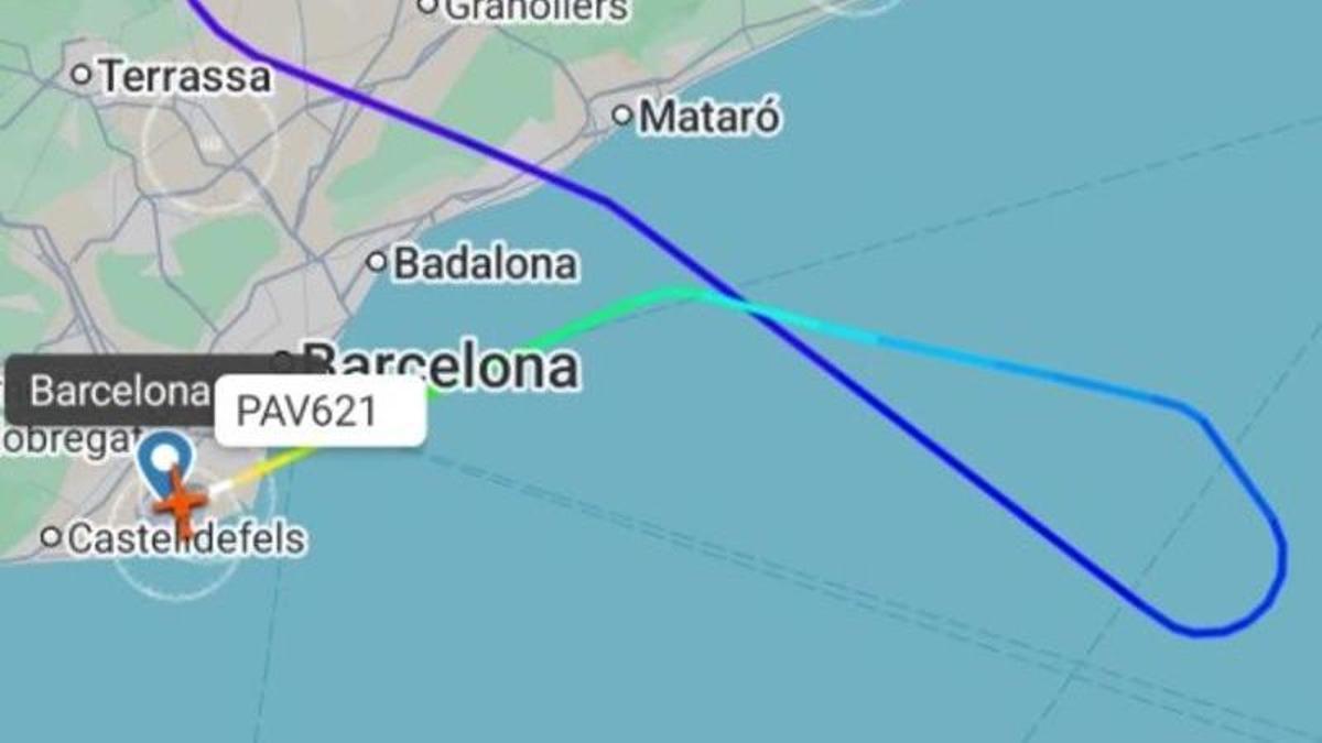 Itinerario de vuelo del jet desviado a Barcelona.