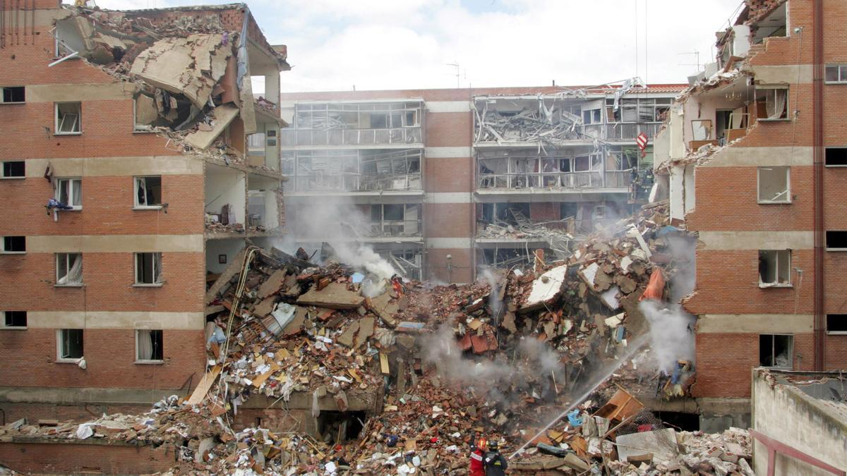 El 1 de mayo de 2007 en Palencia, la explosión de un edificio en la calle Gaspar Arroyo se cobró la vida de nueve personas y otras 34 personas fueron atendidas.