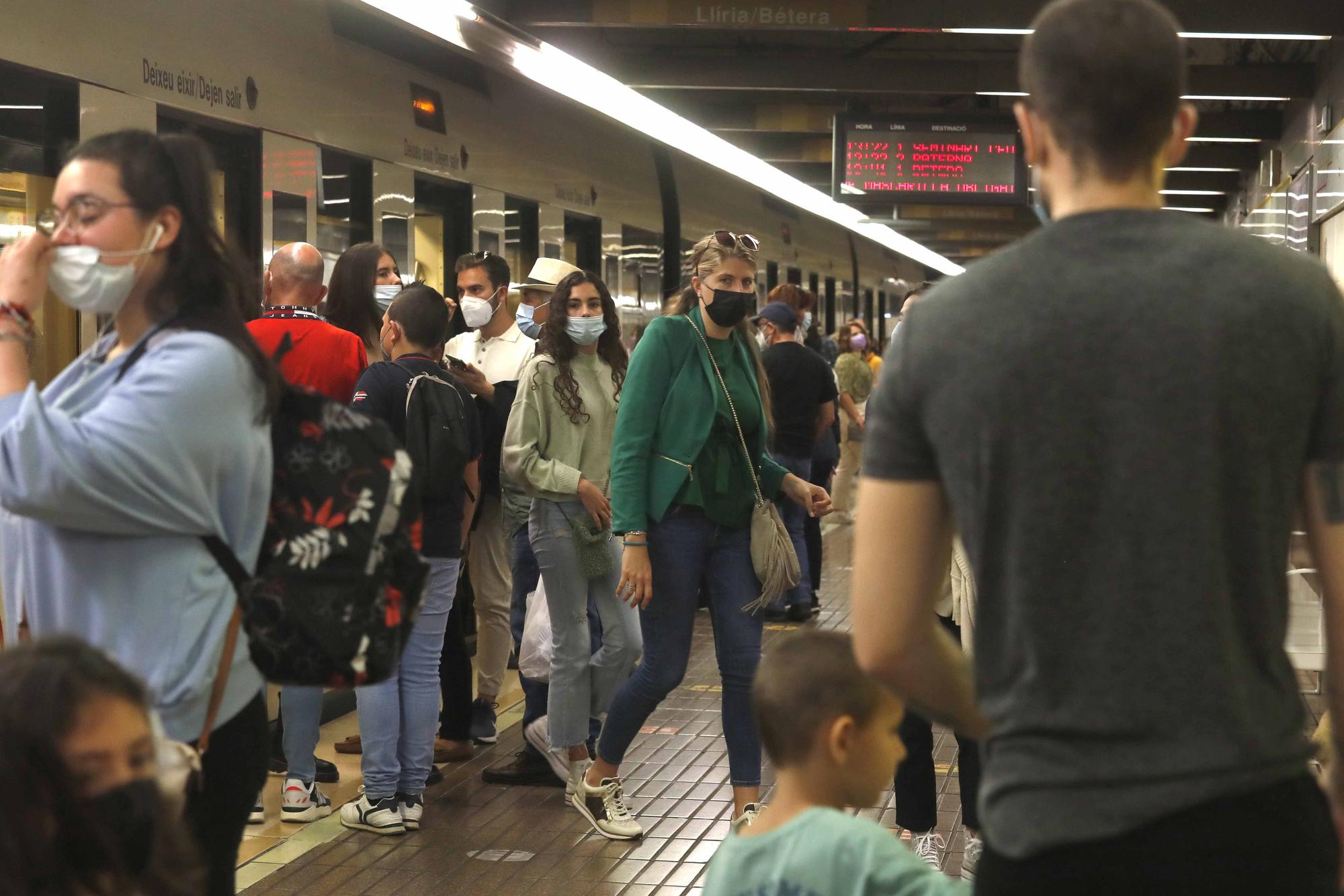 Primer domingo de servicio gratuito en Metrovalencia