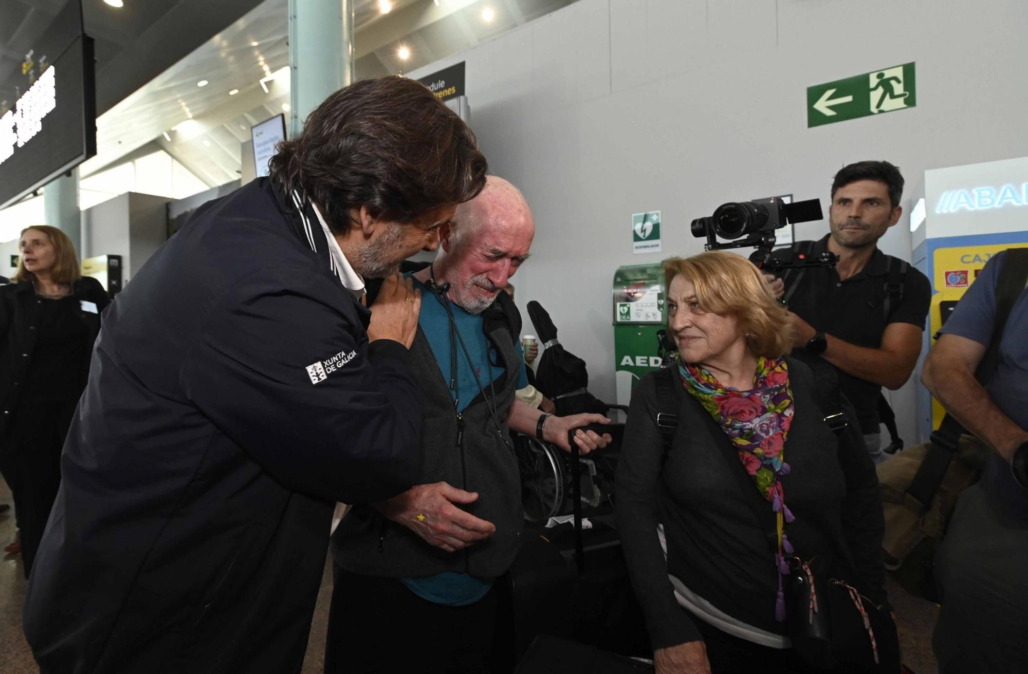 El centenario Gonzalo Nodal, entre los 200 emigrantes gallegos que vuelven a la tierra que les vio nacer