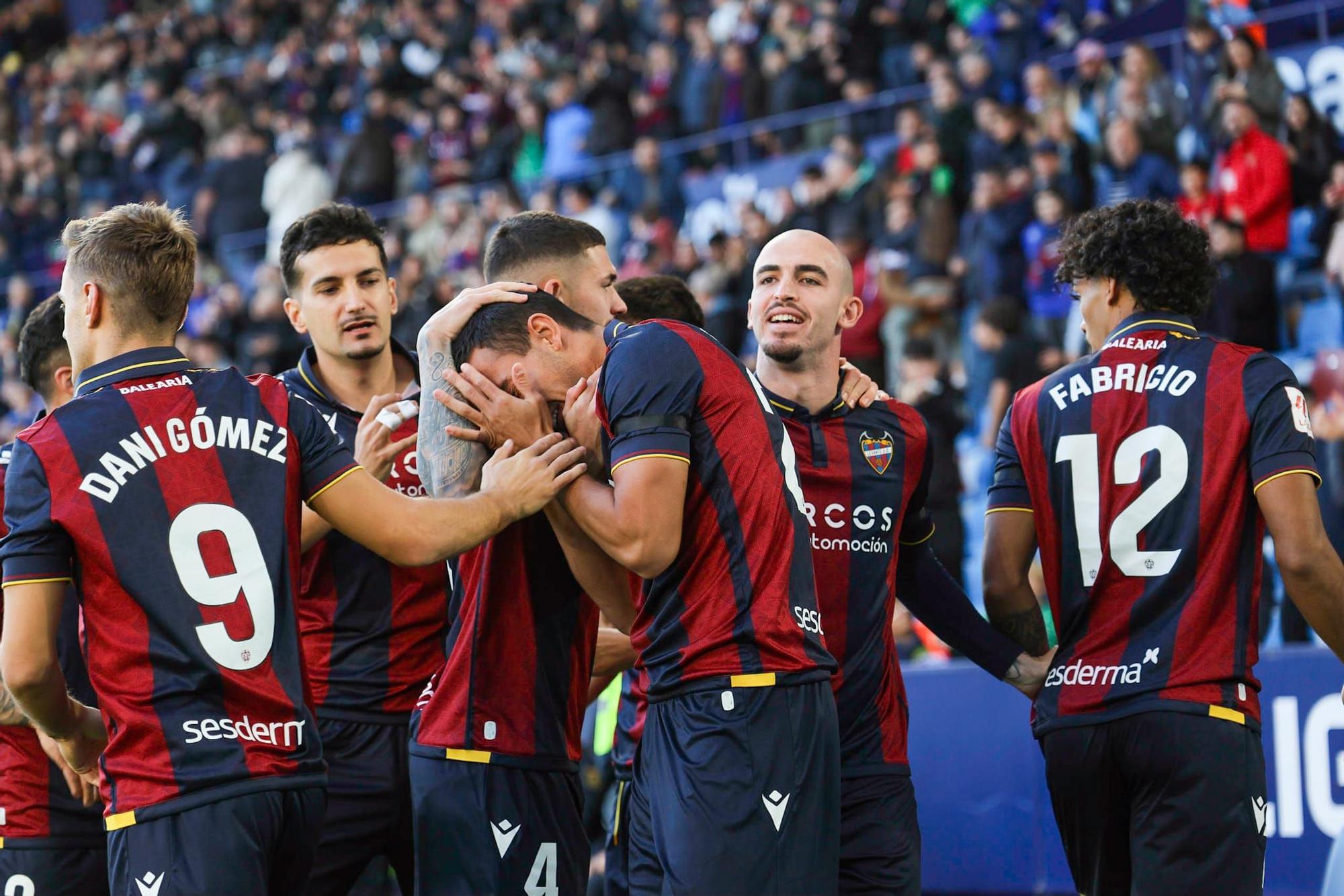 El Levante - Huesca, en imágenes