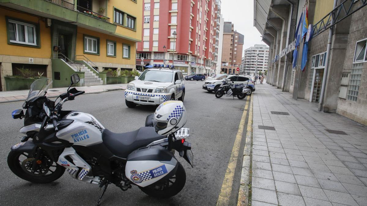 Dos compañeros de patrulla de la policía local de Avilés, positivos en covid-19