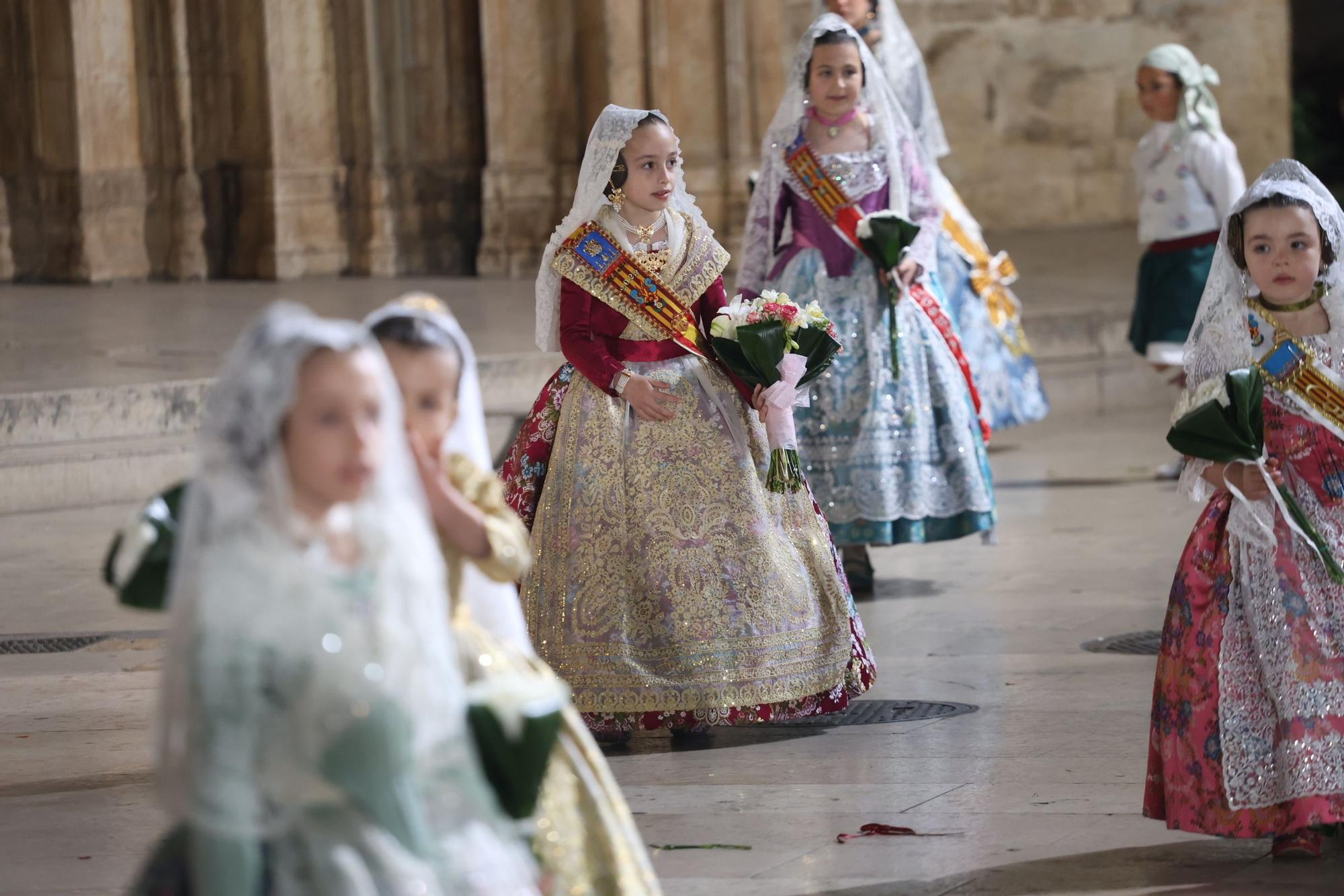 Ofrenda 2023 | Falleras Mayores e Infantiles de comisiones del 17 de Marzo (y II)