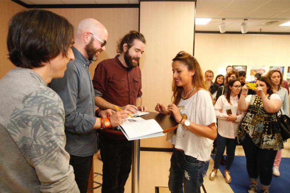 Firma de libros de Vetusta Morla en Murcia