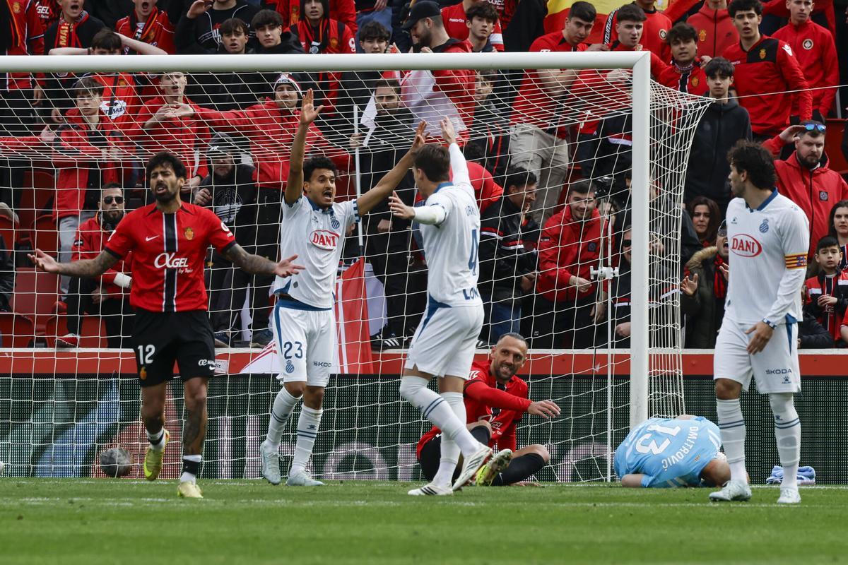 Protestas en el Mallorca - Espanyol