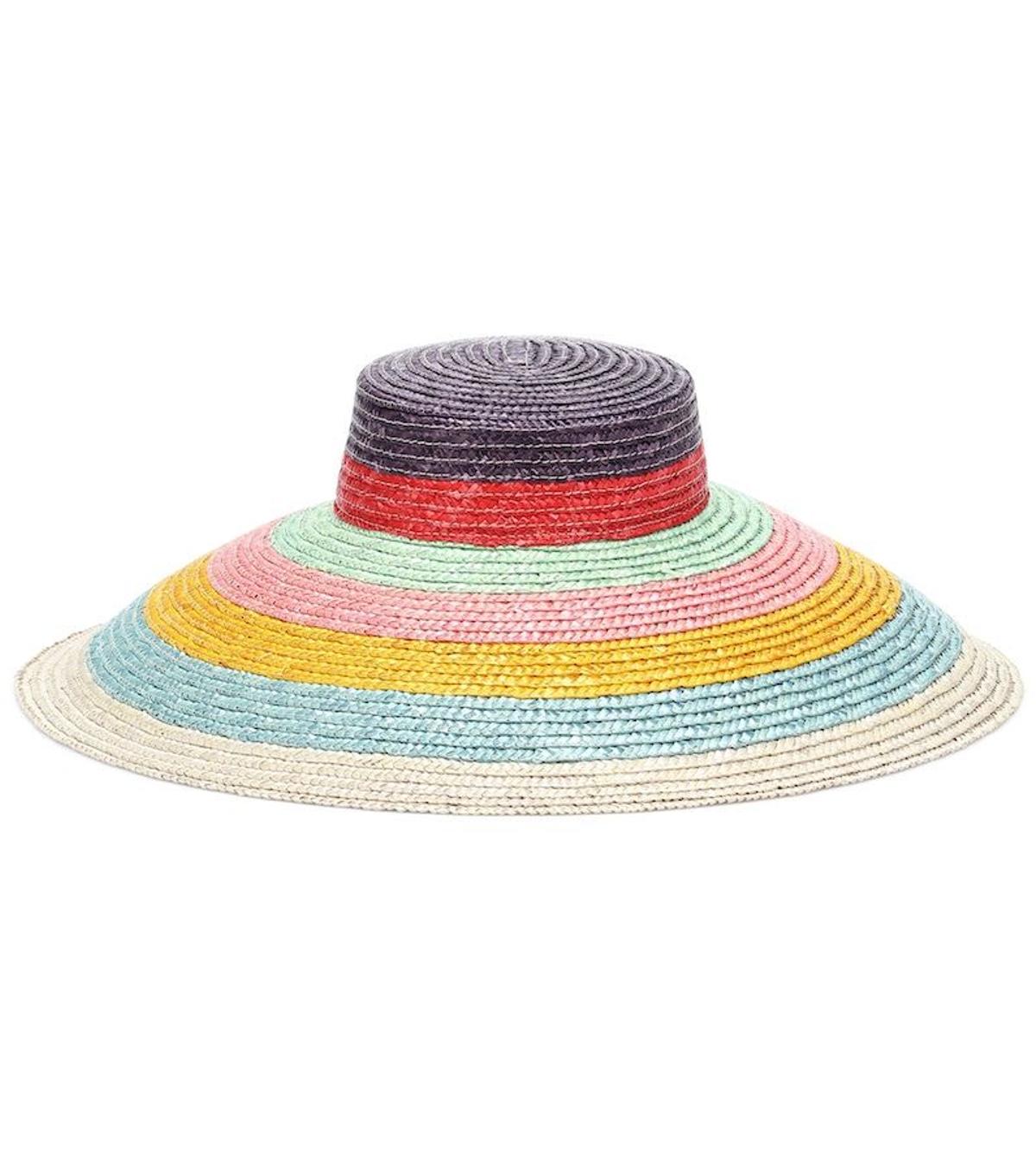El sombrero de rayas multicolor
