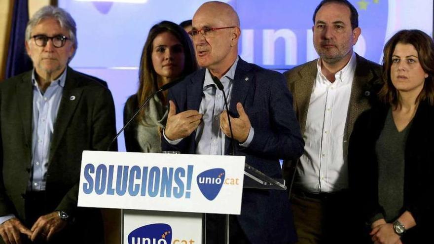 Josep Antoni Duran Lleida, anoche, durante su valoración de los resultados.