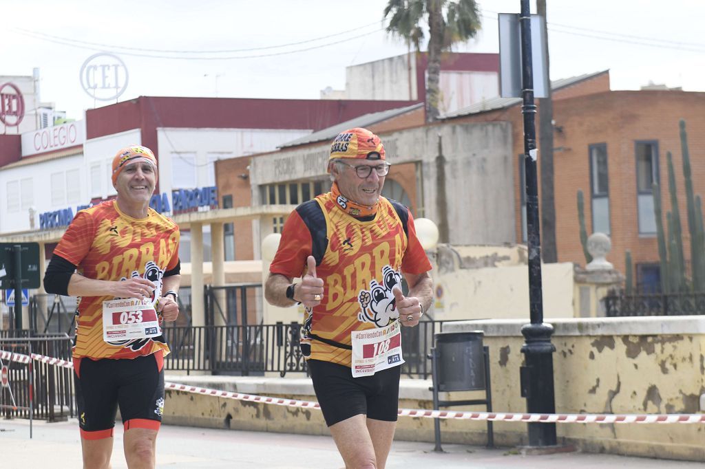 La XIII carrera solidaria Corriendo con Assido, en imágenes
