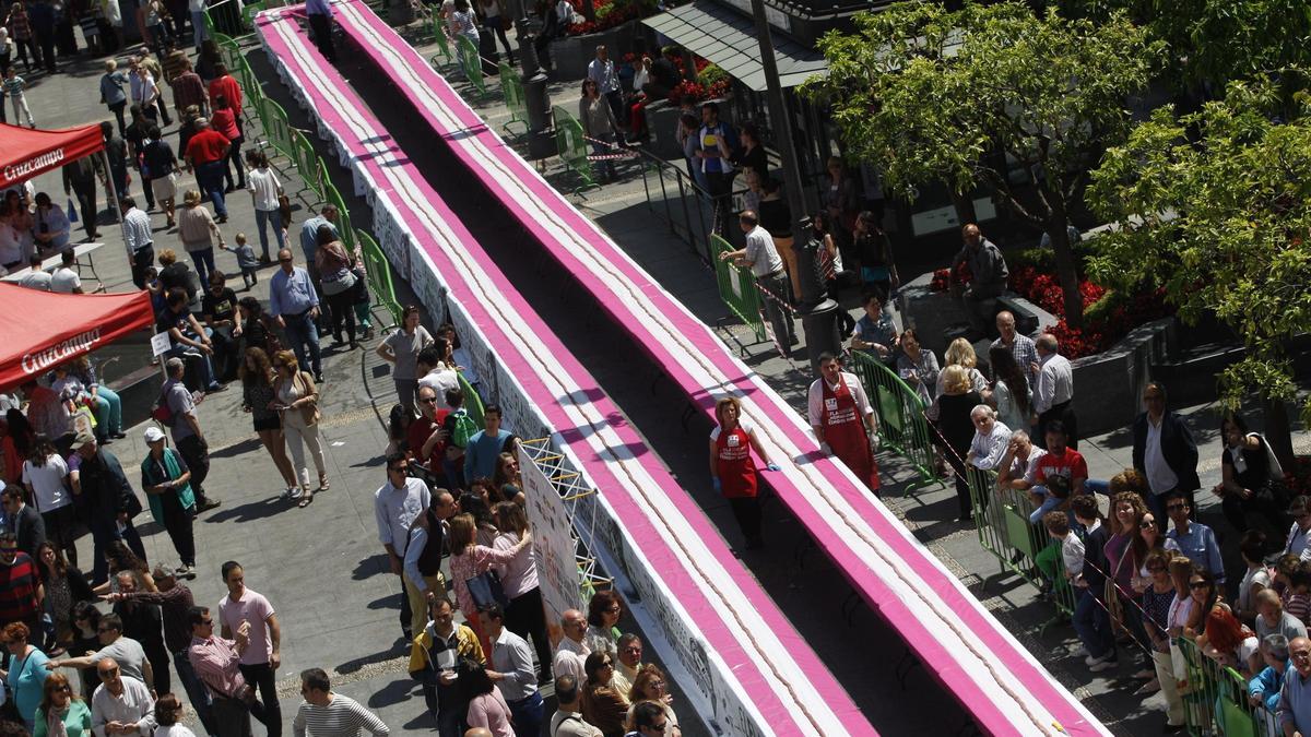 Panorámica del flamenquín de 110 metros elaborado en Las Tendillas.