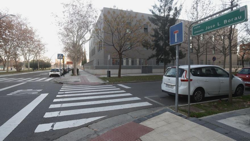 Piden cárcel por lanzar una piedra al coche en el que viajaba su exnovia en Zaragoza