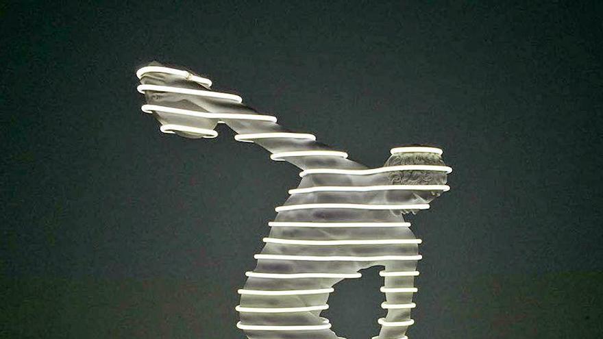 «Neon discobulus» de Léo Caillard.