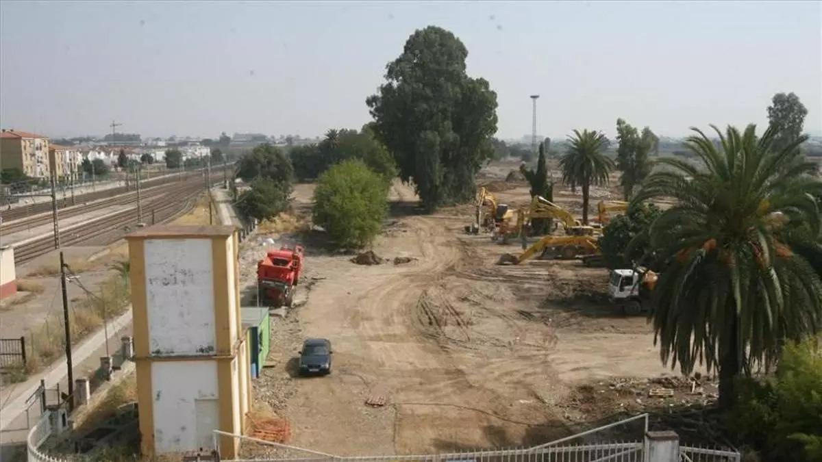 Obras de urbanización de los antiguos terrenos de la Azucarera de Villarrubia.