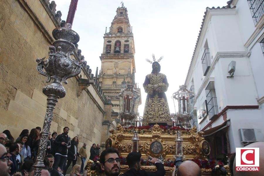 Vía Crucis en la Catedral