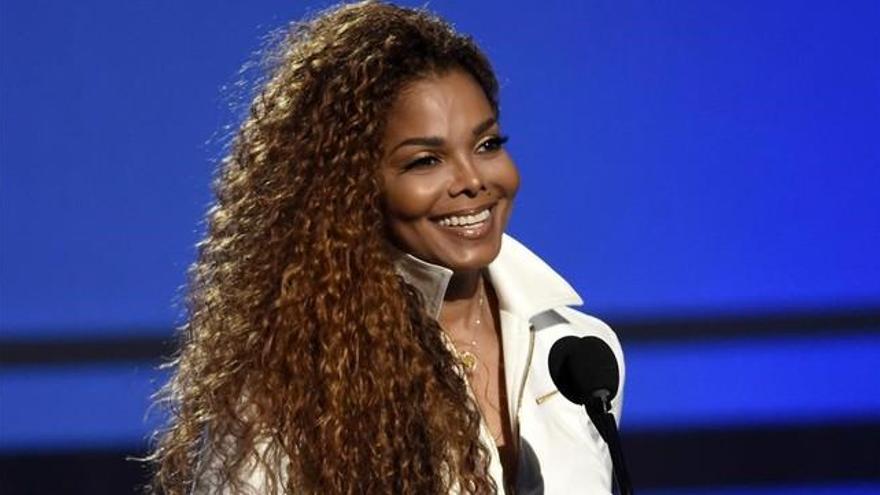 Janet Jackson niega que tenga cáncer