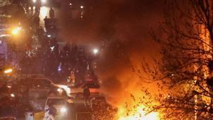 Una oposició exiliada i barallada entre si