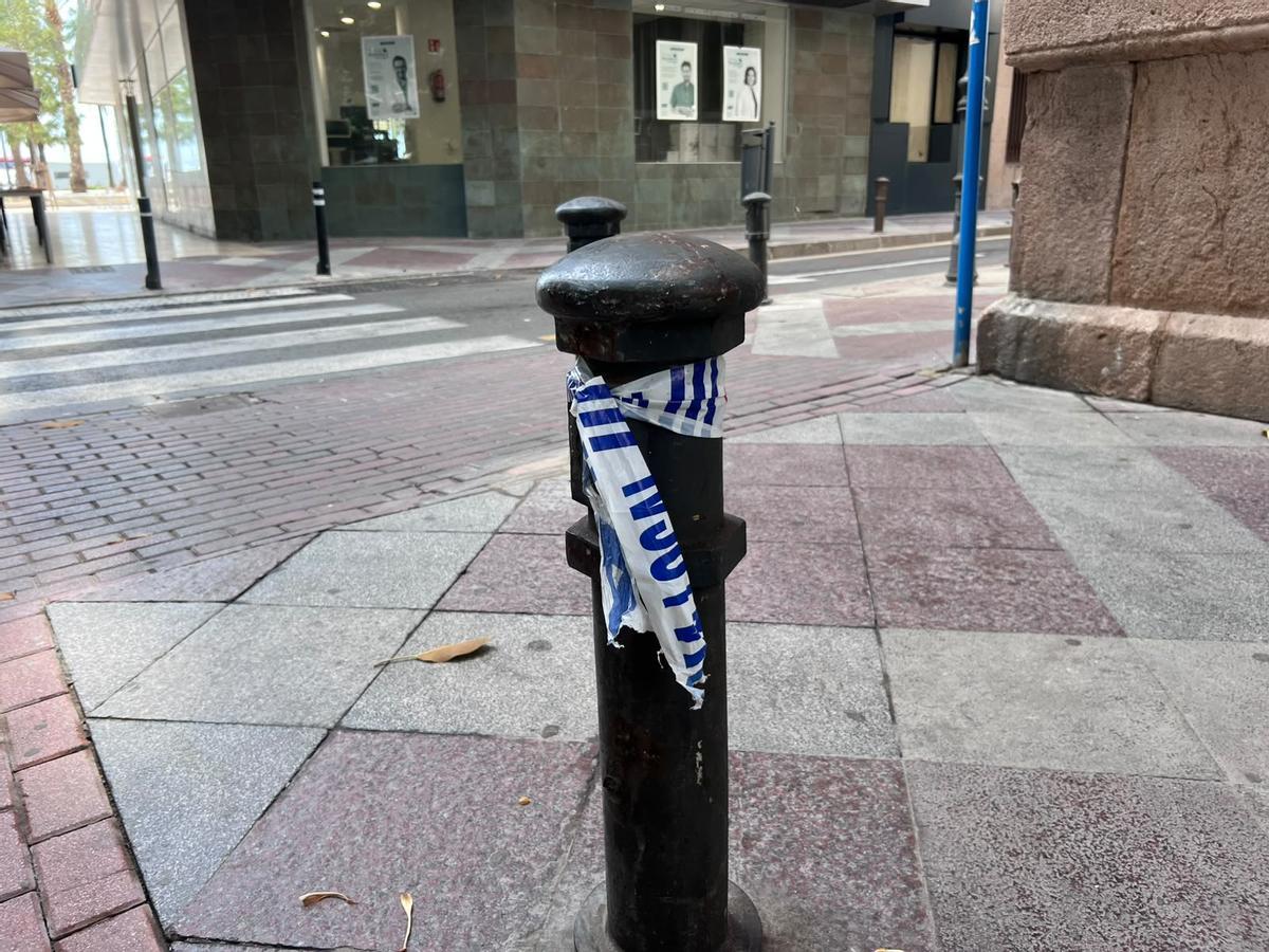 Precintos policiales que no se retiran en Alicante