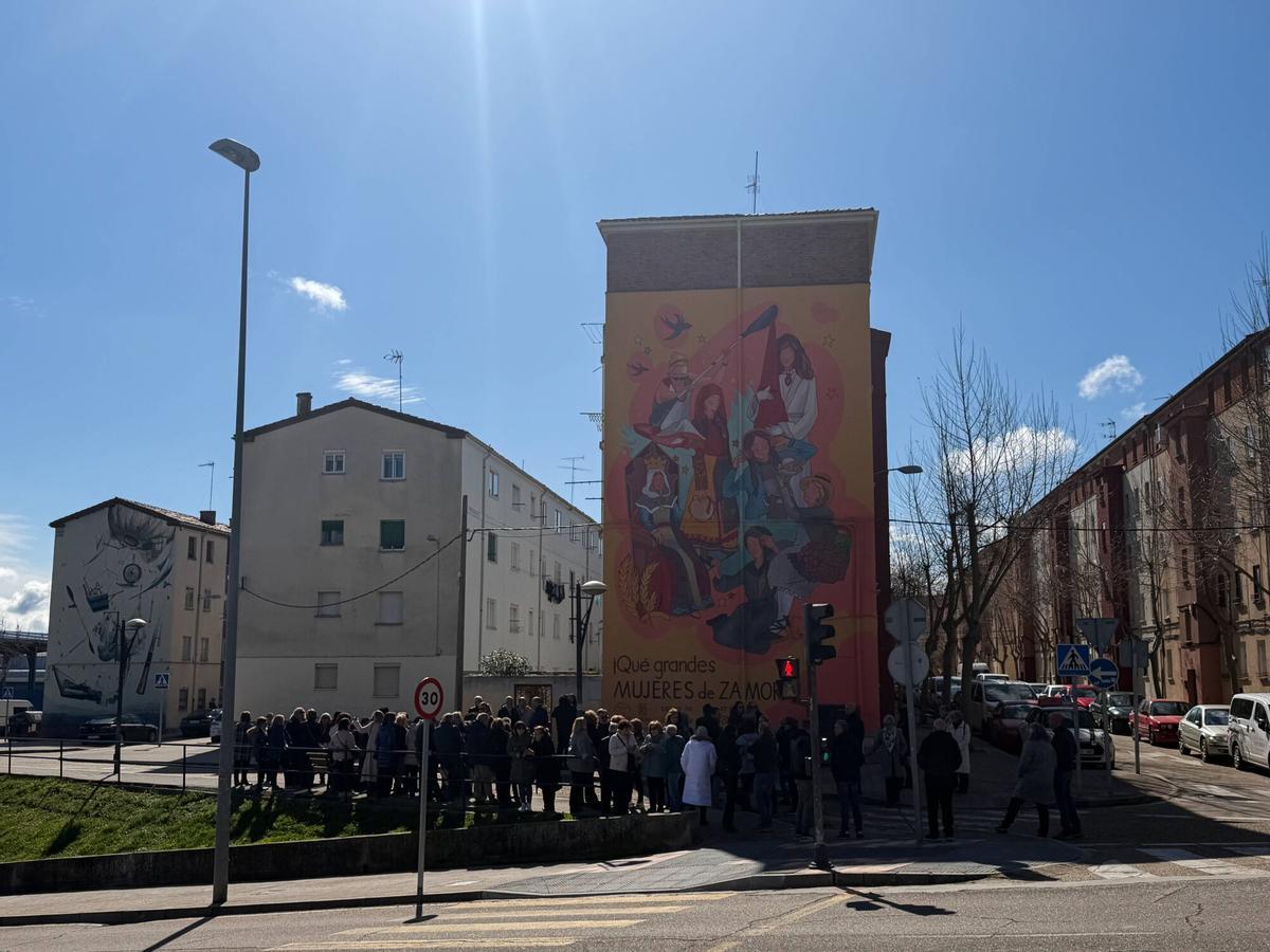 Zamora. Inauguración mural en homenaje a todas las mujeres de Zamora. Cuesta del Bolón. Al lado del colegio Juan XXIII