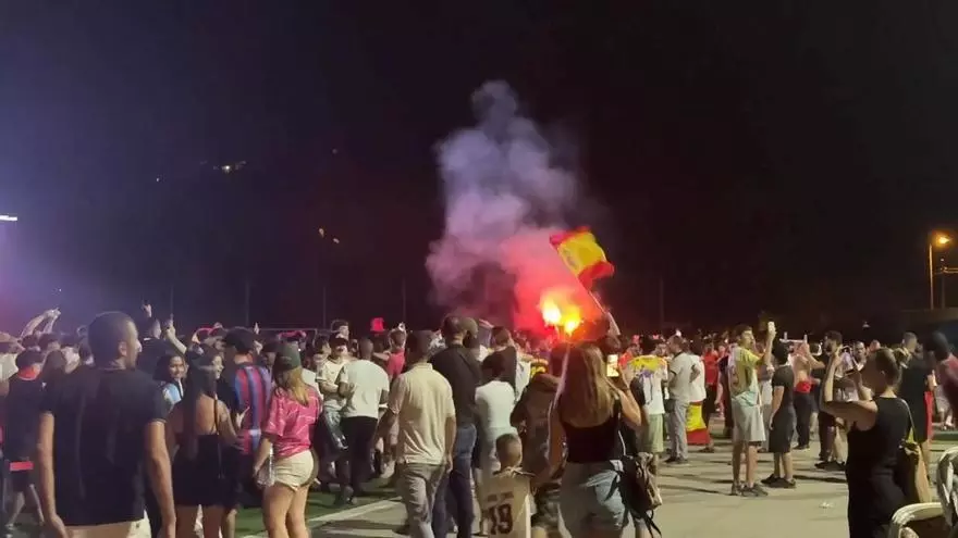 Així ha estat la celebració a l'estadi del Nou Congost de la victòria d'Espanya al mundial