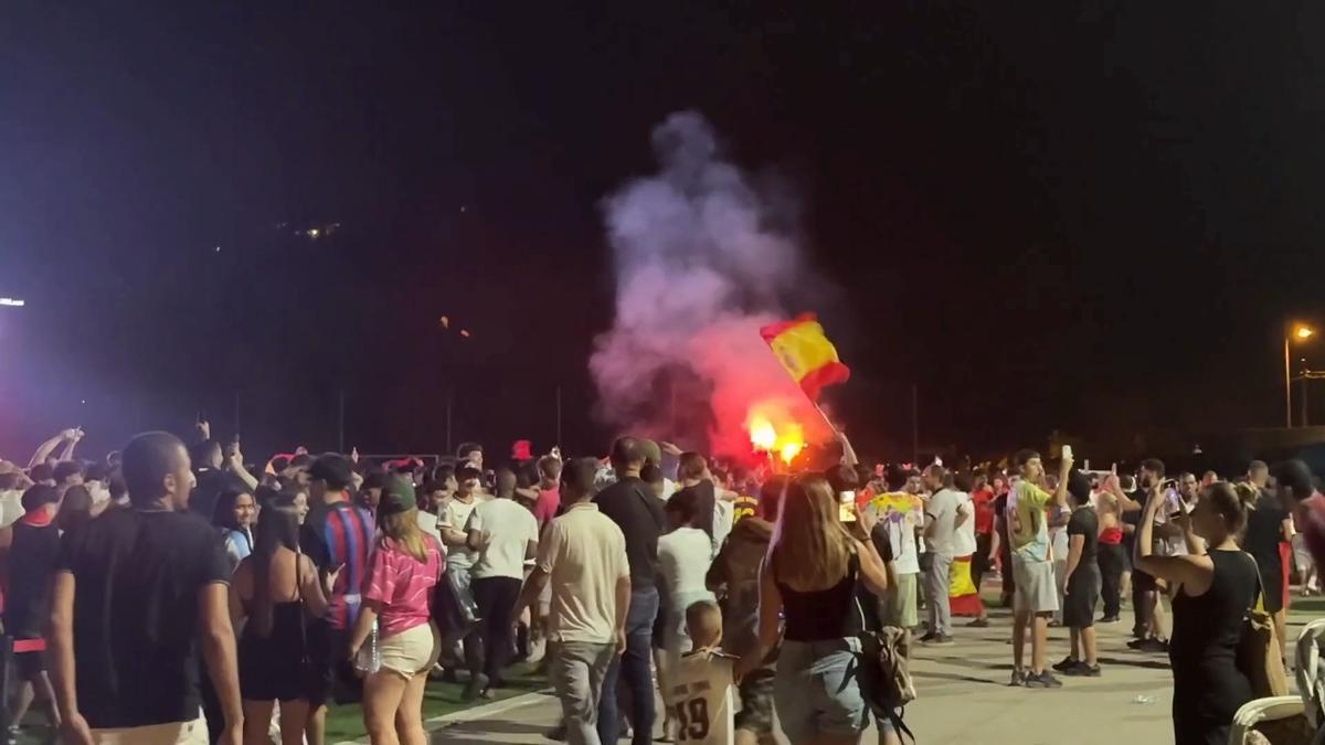 Així ha estat la celebració a l'estadi del Nou Congost de la victòria d'Espanya al mundial