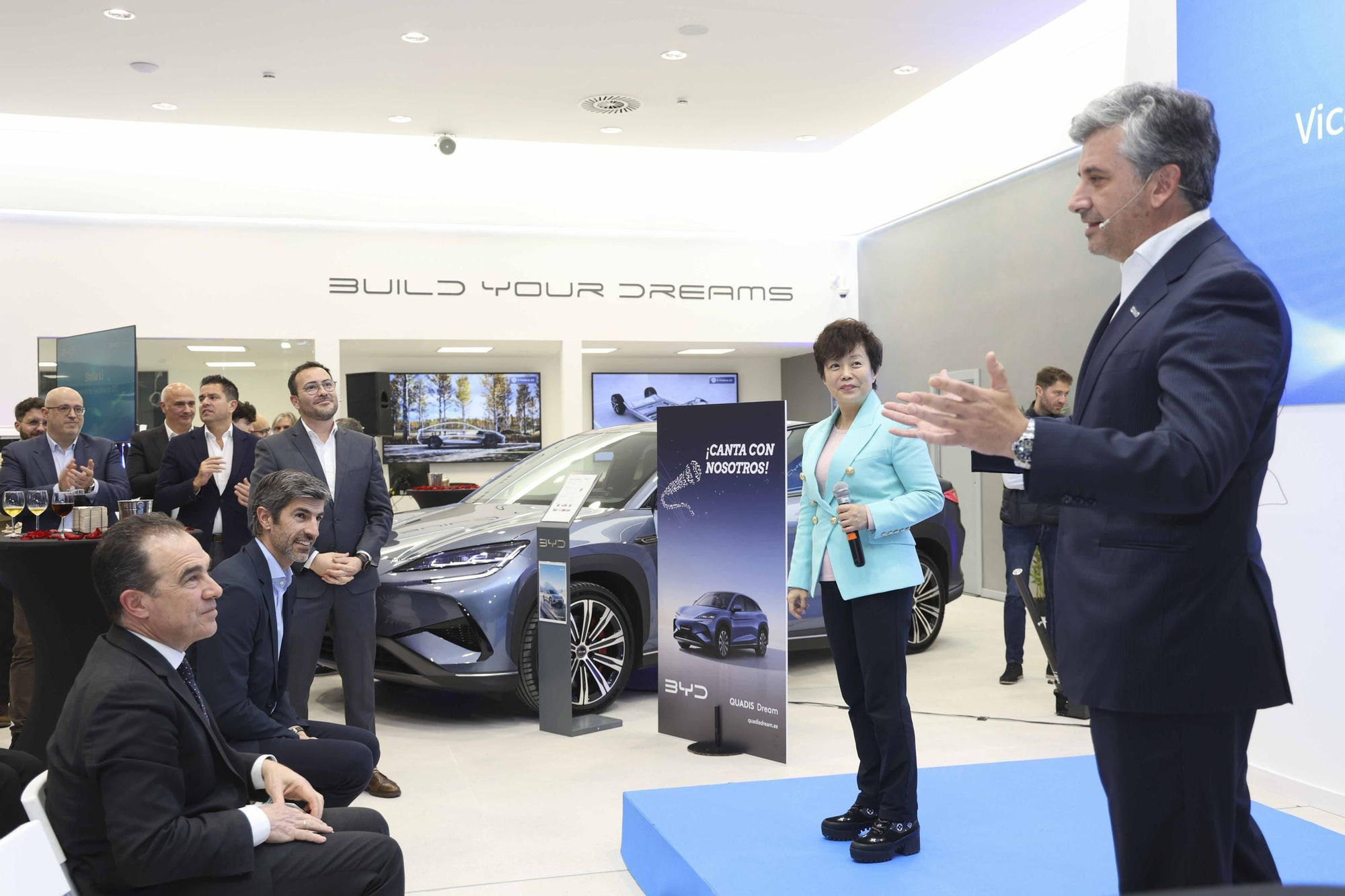 QUADIS Dream inaugura el primer centro BYD en Alicante.