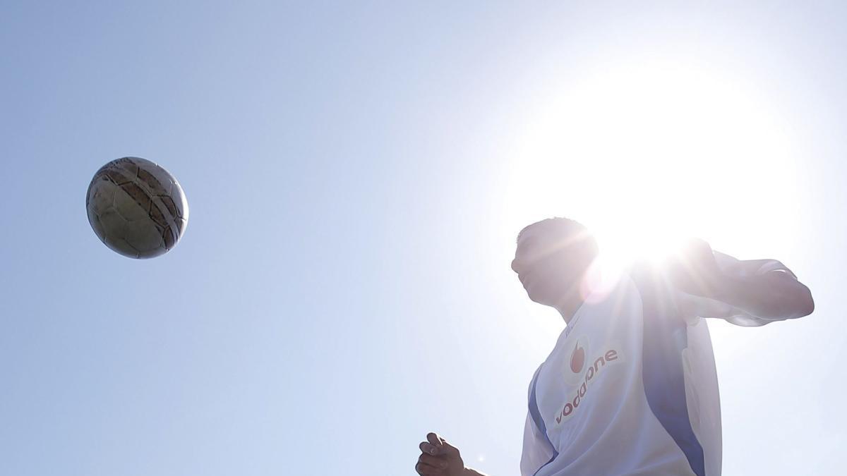 En la ciudad hay cerca de doscientos clubes deportivos.