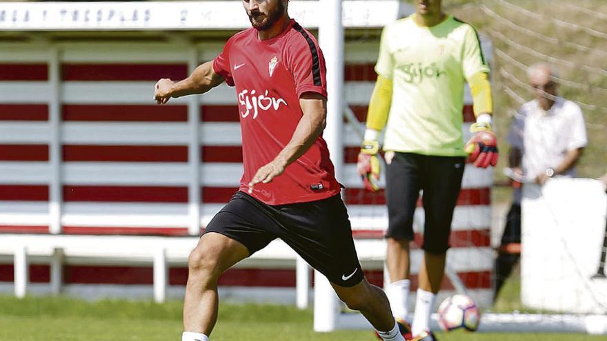 Nacho Cases, en el entrenamiento de ayer.