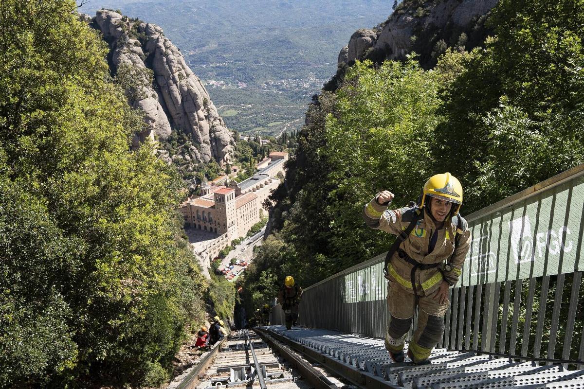 Les millors fotos de la vuitena edició de la Cursa Vertical de Montsrerat 2026