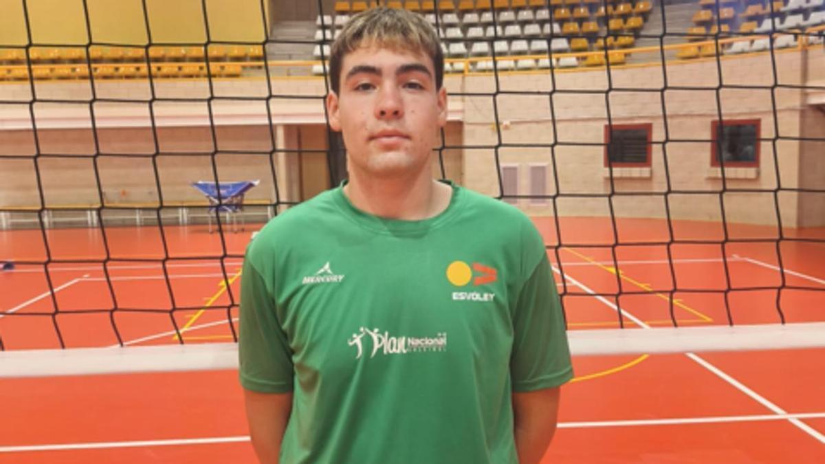 El jugador de voleibol del Grau de Gandia, Victor Dídac García, opta a ser seleccionado por España