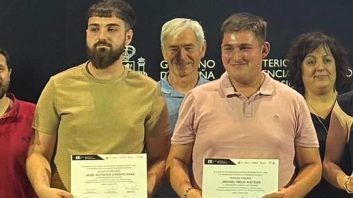 Miguel Melo y José Antonio Crespo en la entrega de premios.