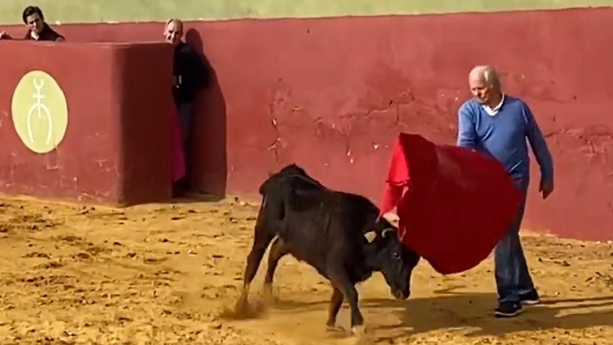 Captura del vídeo de Manuel Benítez 'El Cordobés' compartido por Pepe Luis Vargas.