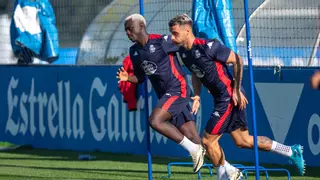 El Deportivo traspasa a Iano y Alcaina al Penafiel