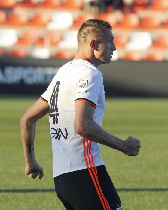 Valencia Mestalla - Llagostera, en imágenes