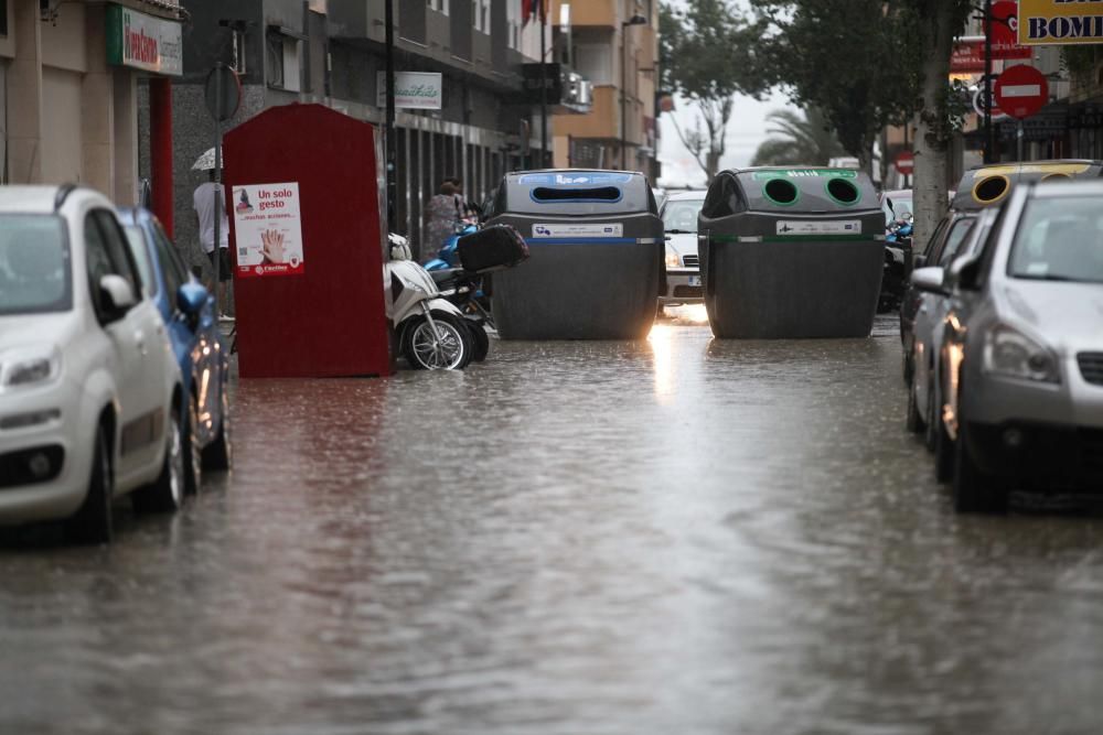 Inundaciones y suciedad a consecuencia de las lluvias en Ibiza