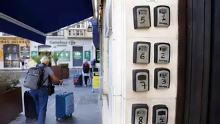 Málaga veta definitivamente la inscripción de nuevos pisos turísticos en 43 barrios