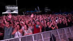 Público en uno de los conciertos del Festival Peñón Rock en Santa Cruz de Tenerife.
